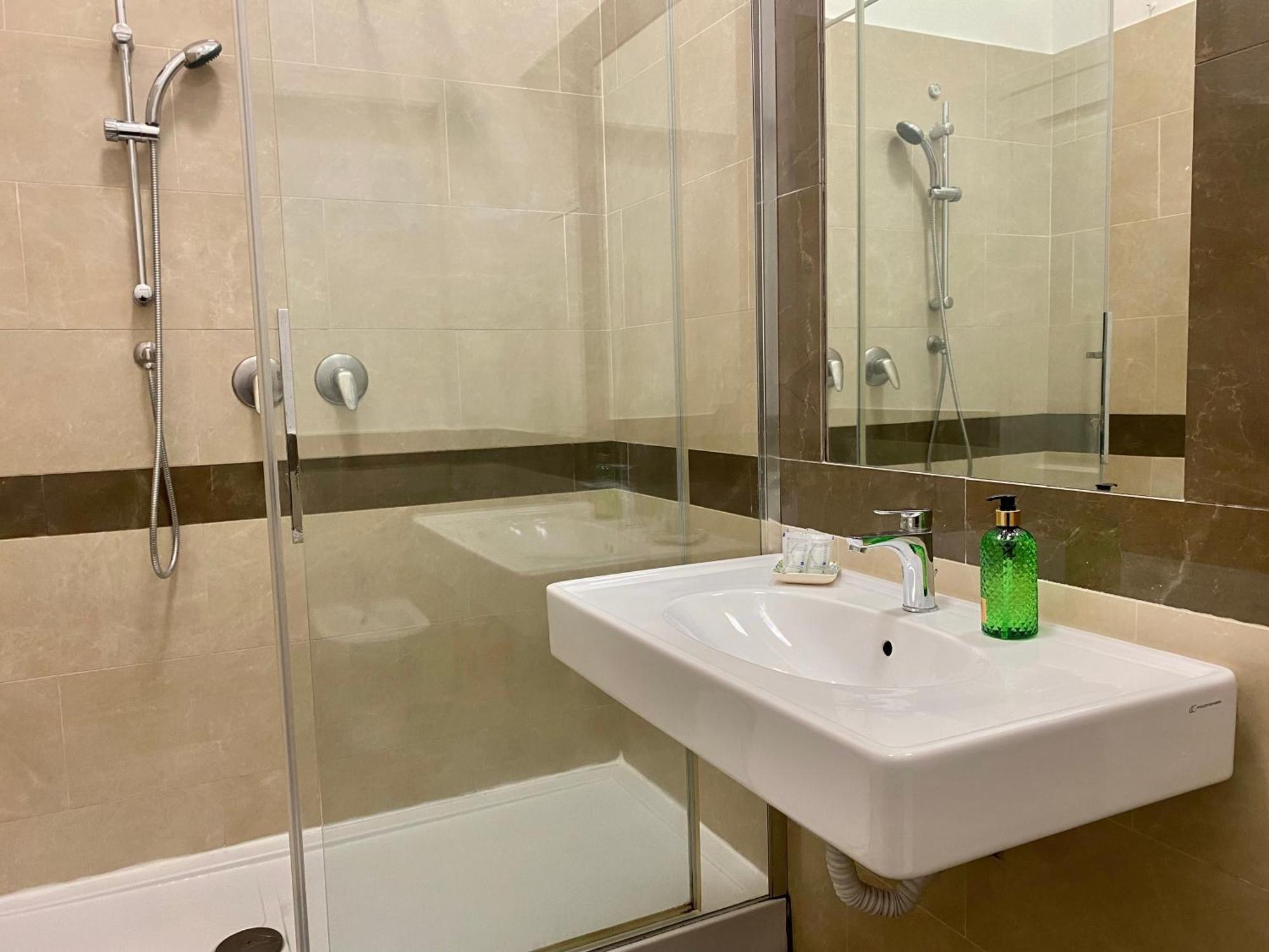 Francy Guest House Rzym Zewnętrze zdjęcie